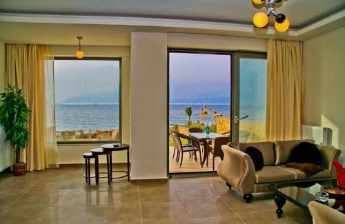 Kato Gouves Villa | Sea View Beachfront Villa Peri