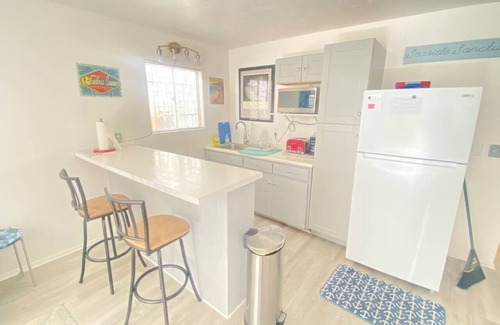 Silver Strand Apartment | Sea View, Boards, Bikes, W/d