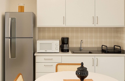 Rio Vermelho Apartment | Sea View Flat with Pool, Maid and Perfect Location