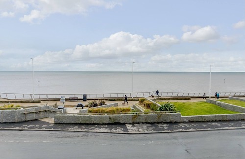 Hornsea Cottage | Sea View House
