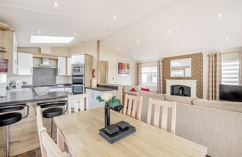 Kirkcudbright Ski Chalet | Sea View Lodge 3 Pet Friendly