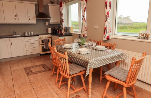 Creegh House | SEA VIEW LODGE, family friendly in Doonbeg, County Clare