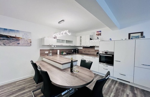 Prora Apartment | Sea view: Modern vacation apartment with Baltic Sea view in Prora for 4 people