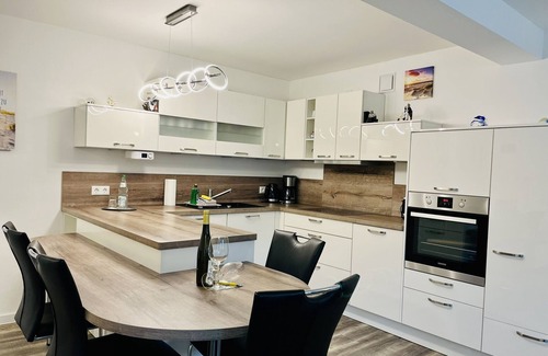 Prora Apartment | Sea view: Modern vacation apartment with Baltic Sea view in Prora for 4 people