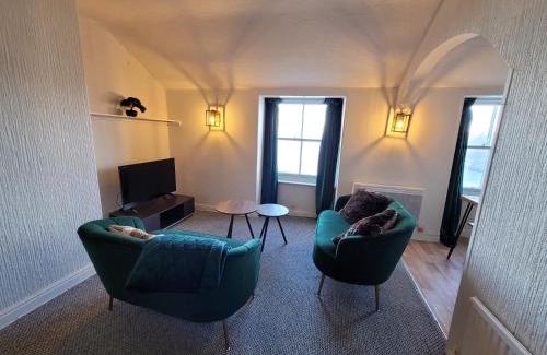 Scarborough Apartment | Sea view Penthouse flat 6 with fast WiFi and Free PARKING