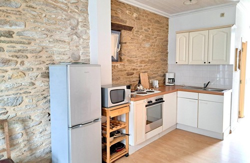 Le Pouldu Apartment | Sea View Retreat in Le Pouldu