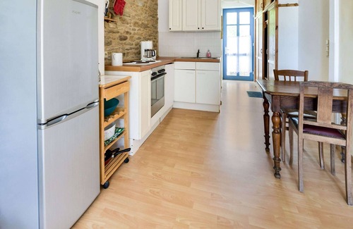 Le Pouldu Apartment | Sea View Retreat in Le Pouldu