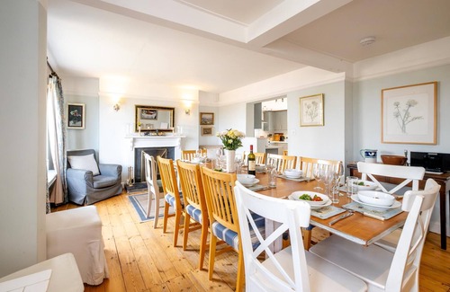 Thorpeness Apartment | Sea View, Thorpeness - sleeps 12 guests in 6 bedrooms
