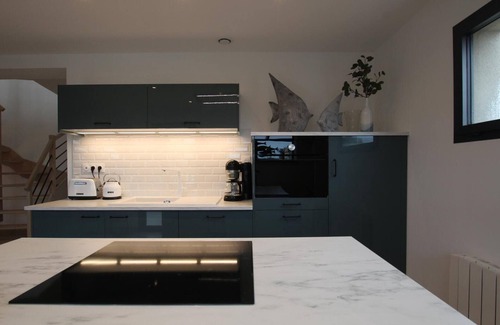 Saint-Marcouf Cottage | Sea view villa, beach access, parking and internet