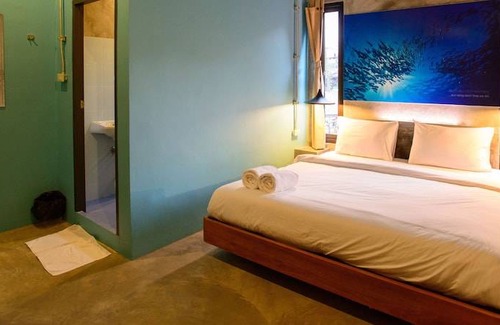 Khuekkhak Hostel | Seabox Khaolak Hostel