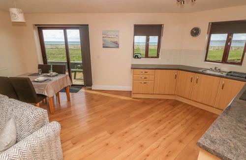 Longrock House | SEABREEZE, country holiday cottage, with a garden in Marazion