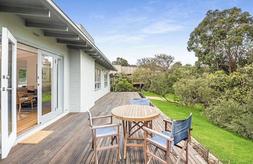 Portsea House | Seabreeze Portsea : 4 BR, 2 BA in Portsea, Sleeps 9