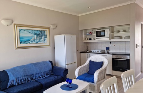 Claremont Apartment | Seabreeze - sea facing apartment