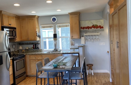 Upper Seabright House | Seabright unique retreat. Townhouse radiant with natural light and decor.