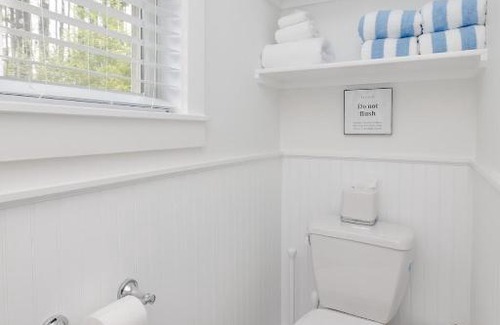 Seabrook House | Seabrook 2-Bdrm with Hot Tub, AC, Pet Friendly