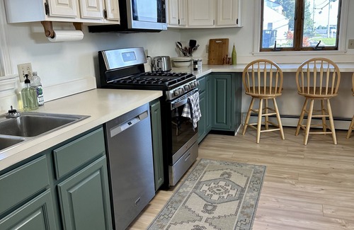 Seabrook House | Seabrook Beach House 4 BR Sleeps 10 - 100 steps to beautiful sand beach