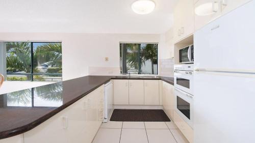 Moffat Beach House | Seacrest Unit 1 Moffat Beach QLD