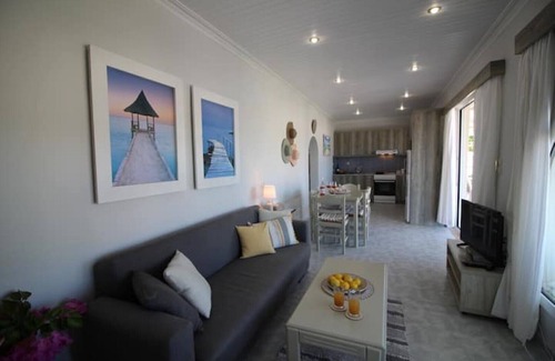 Katochori Villa | SeaDream Beachfront Villa with sea view and jacuzzi