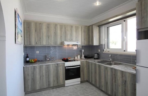 Katochori Villa | SeaDream Beachfront Villa with sea view and jacuzzi