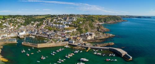 Mevagissey House | Seafarers, Mevagissey - Coastguard Cottage overlooking harbour