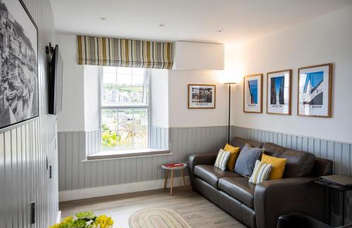 Mevagissey House | Seafarers, Mevagissey - Coastguard Cottage overlooking harbour