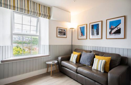 Mevagissey House | Seafarers, Mevagissey - Coastguard Cottage overlooking harbour