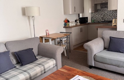 Nairn House | Seaforth cottage - Dog friendly