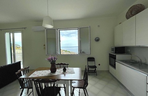 Porticello Apartment | Seafront House Le Finestre Sul Mare With Balcony