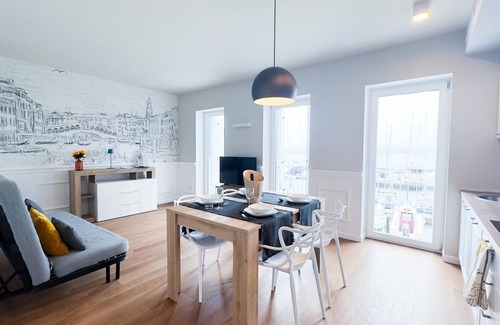 Chioggia Apartment | Seafront Modern Venice Suite by Ca-sa Check