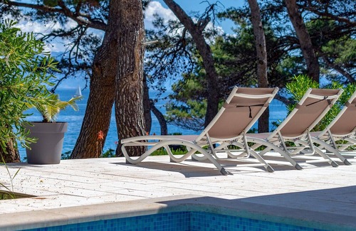 Island Hvar Villa | Seafront Villa Ana, on the Island of Hvar