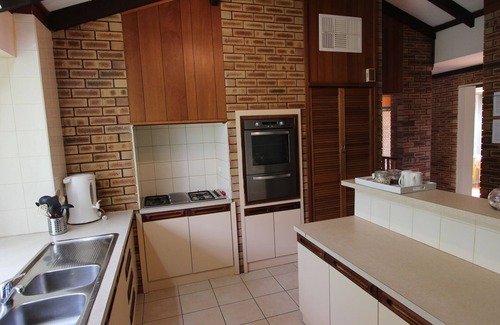 Safety Bay House | Seagate Beach Retreat - with private pool and integrated spa (spa is unheated).