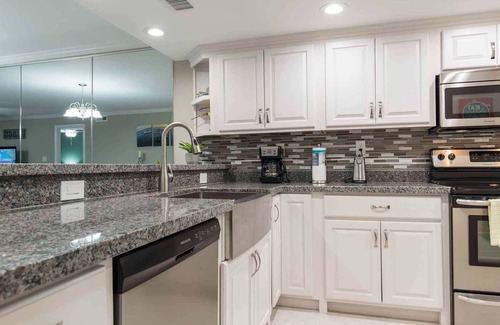 South Padre Island Condo | Seagull 502 - Charming Beachfront Condo w/Endless Ocean Views, Pool, Spa, Washer & Dryer
