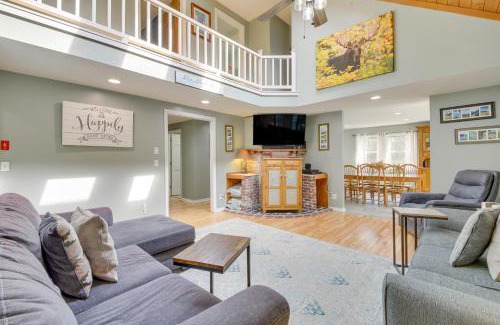 Searsport House | Searsport Paradise with Private Pool and Patio!