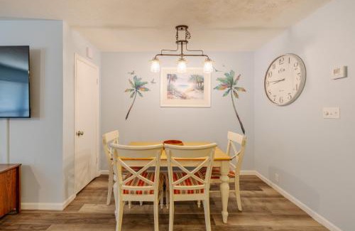 Bahama Beach House | Seas The Day, Pet Friendly Walk to beach!