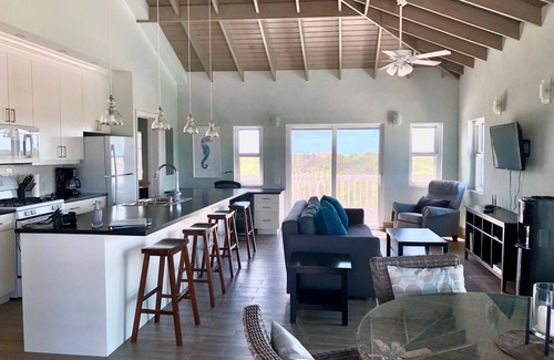 Long Bay Hills House | Seasage Cottage: 2 Bed 2 bath with private pool. 3 miles to Grace Bay Beach