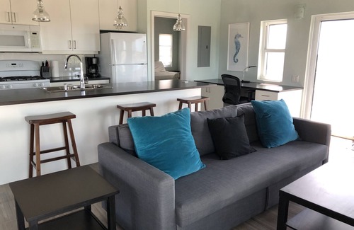 Long Bay Hills House | Seasage Cottage: 2 Bed 2 bath with private pool. 3 miles to Grace Bay Beach