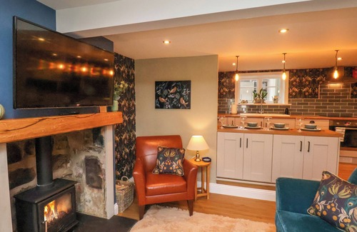 Marske-by-the-Sea Cottage | SEASCAPE COTTAGE, pet friendly, with open fire in Marske-By-The-Sea