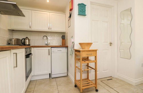 Porthcurno Cottage | SEASCAPE, country holiday cottage, with a garden in Porthcurno