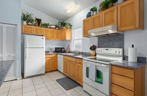 Laie House | Seascape Serenity Cottage - Beachfront, Large Yard