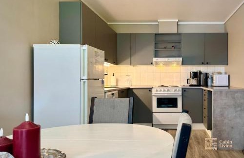 Fevik Apartment | Seaside apartment 2 balconies & sea view Grimstad