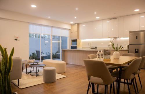 Armendariz Apartment | Seaside Apartment near Malecon Miraflores by Wynwood House