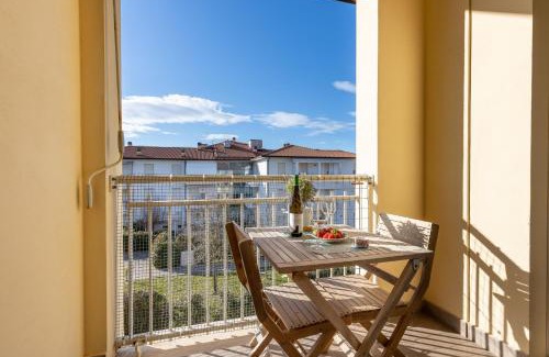 Calambrone Apartment | Seaside Apartment with swimming pool and parking