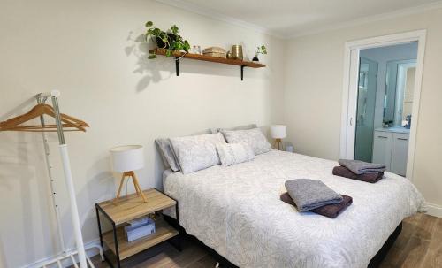 Victor Harbor House | Seaside Aura