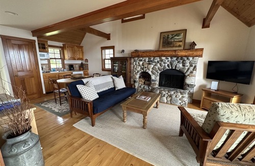 Lincolnville Cottage | SEASIDE COTTAGE- LOON- Town of Lincolnville