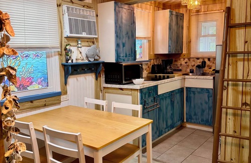 Candler Cottage | Seaside Dreams Cottage at Coco Ranch