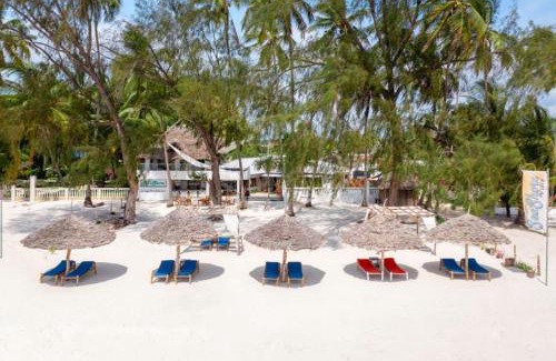 Kiwengwa Resort | Seaside Eco Bungalow front ocean