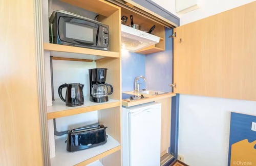 Saint-Pierre-la-Mer House | Seaside Escape: Spacious Balcony Units Next to Narbonne Beach | Pet-Friendly