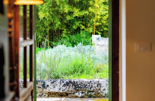 Spongano Villa | Seaside farmhouse with swimming pool surrounded by quietness