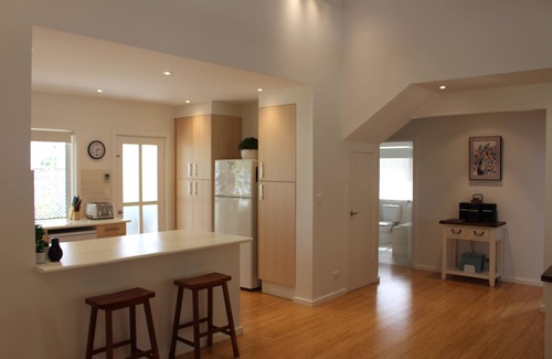 Brownlow Ki House | Seaside Garden Cottages-All 3 Cottages,up to 24 guests, 9 bedrooms,5 bathrooms
