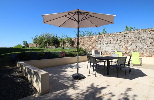 Barneville-Carteret Cottage | Seaside house with veranda and garden in Barneville-Carteret